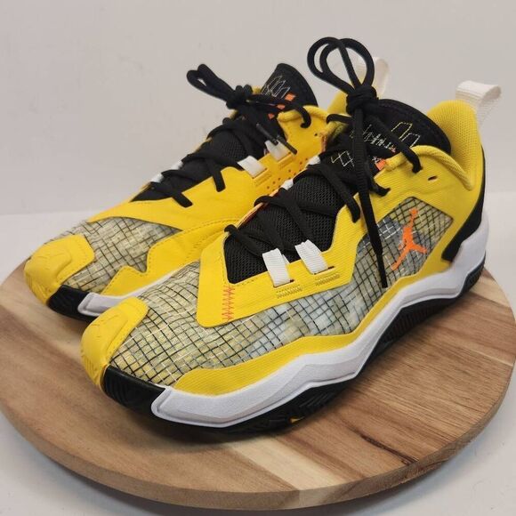 Jordan One Take 4 - Tour Yellow/Black- Black- White, Size 9.5 - Picture 7 of 14